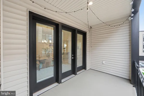 $914,999 | 22171 Springside Terrace, Unit 300, Ashburn, VA 20148