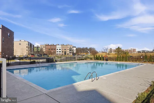 $914,999 | 22171 Springside Terrace, Unit 300, Ashburn, VA 20148