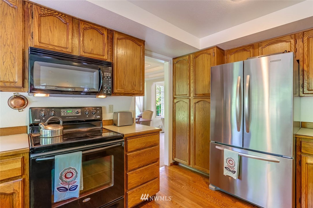 13308 Southeast 184th Street Renton, WA 98058 - Photo 12 of 28 Gallery Image 12