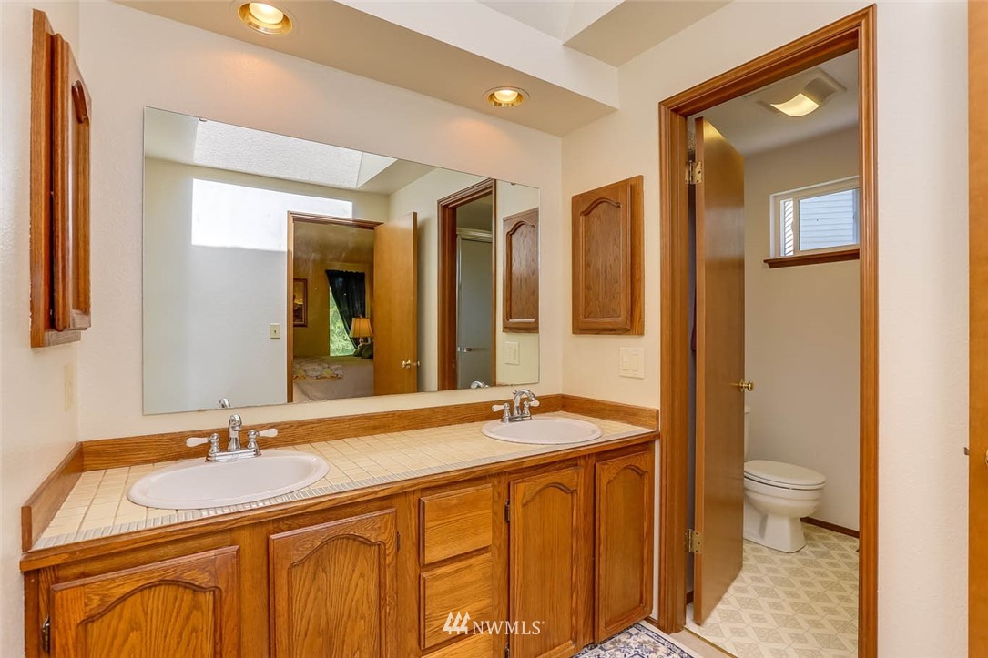13308 Southeast 184th Street Renton, WA 98058 - Photo 16 of 28 Gallery Image 16