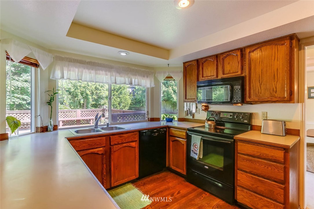 13308 Southeast 184th Street Renton, WA 98058 - Photo 9 of 28 Gallery Image 9