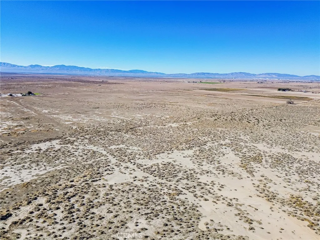 125 Lancaster Street East Lancaster, CA 93535 - Photo 11 of 43 a view of an ocean beach and mountain