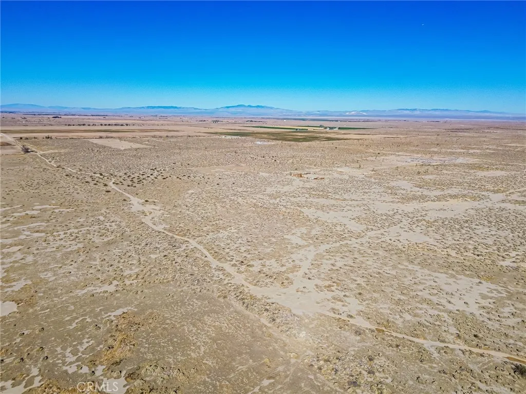 125 Lancaster Street East Lancaster, CA 93535 - Photo 17 of 43