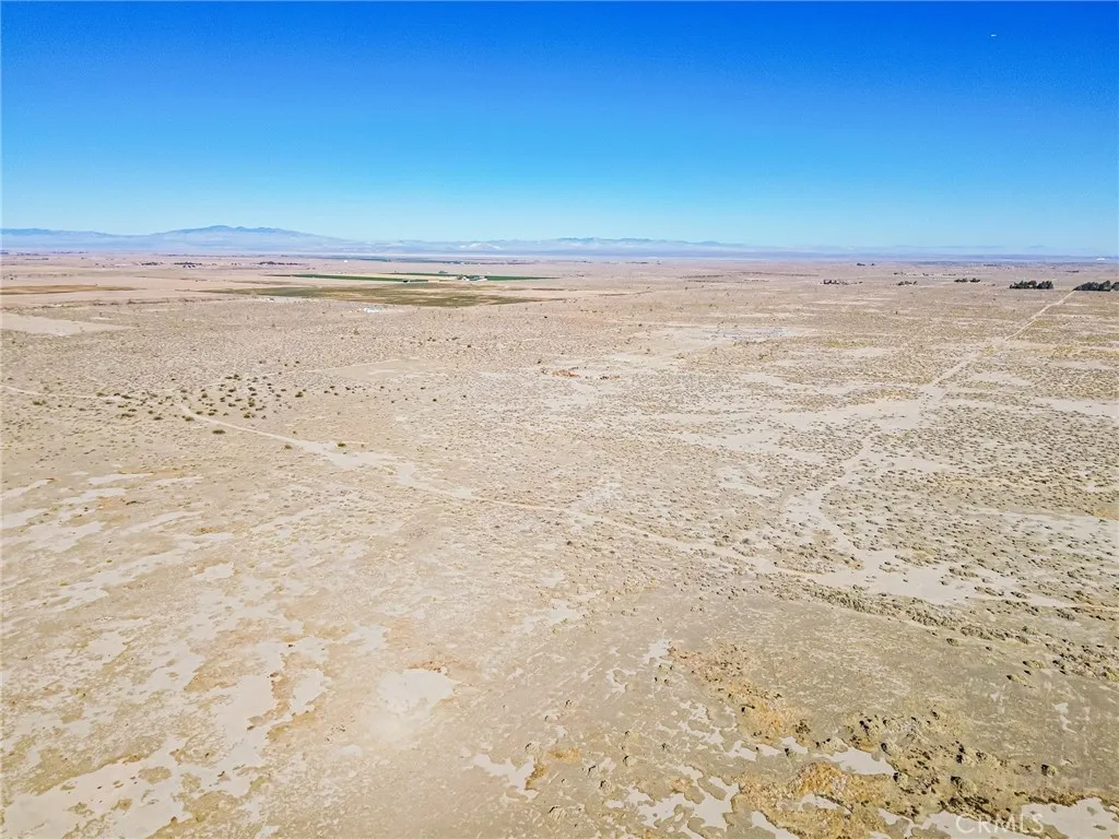 125 Lancaster Street East Lancaster, CA 93535 - Photo 20 of 43