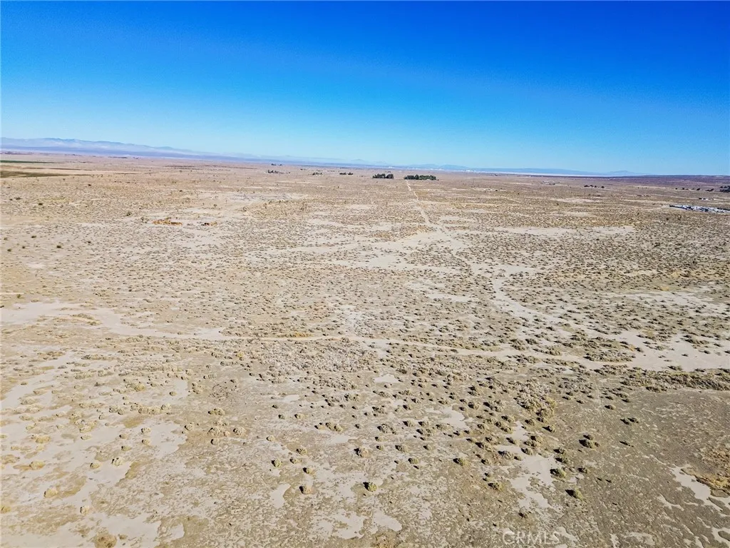 125 Lancaster Street East Lancaster, CA 93535 - Photo 24 of 43 a view of an ocean