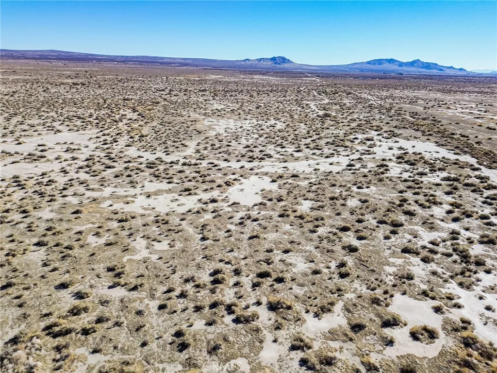 125 Lancaster Street East Lancaster, CA 93535 - Photo 34 of 43