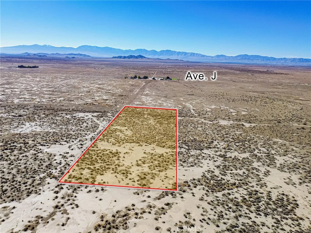 125 Lancaster Street East Lancaster, CA 93535 - Photo 9 of 43 a view of ocean view with beach