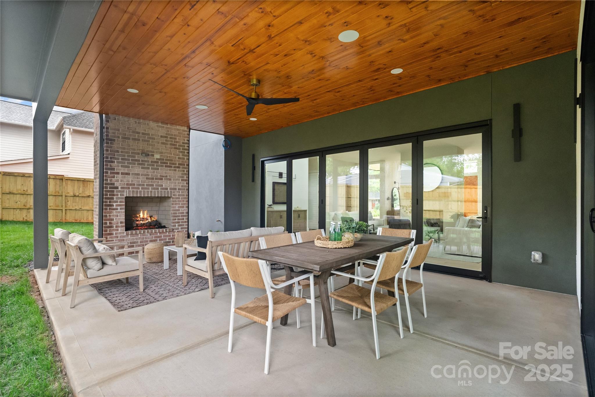 3822 Topsfield Road Charlotte, NC 28211 - Photo 10 of 43 a dining room with furniture window and outside view
