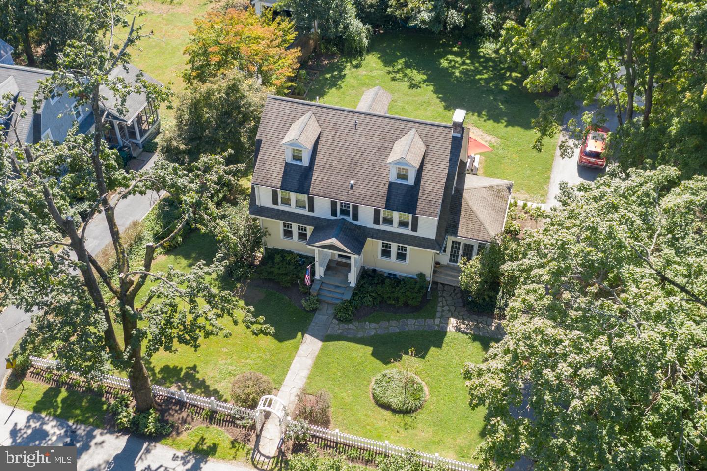 302 Woodward Road Media, PA 19063 - Photo 3 of 43