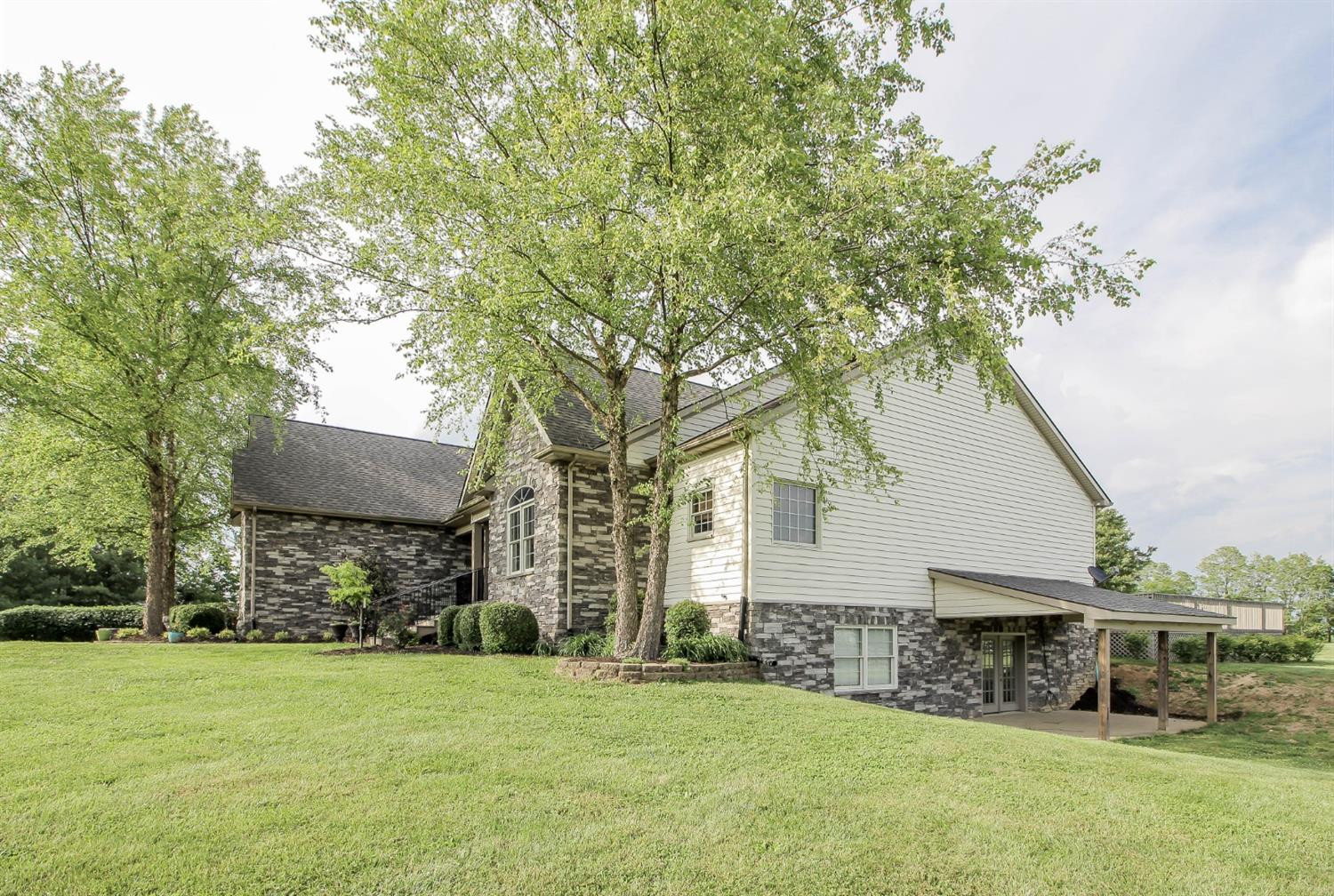 1234 Cynthiana Road Paris, KY 40361 - Photo 8 of 65 Listing Photo