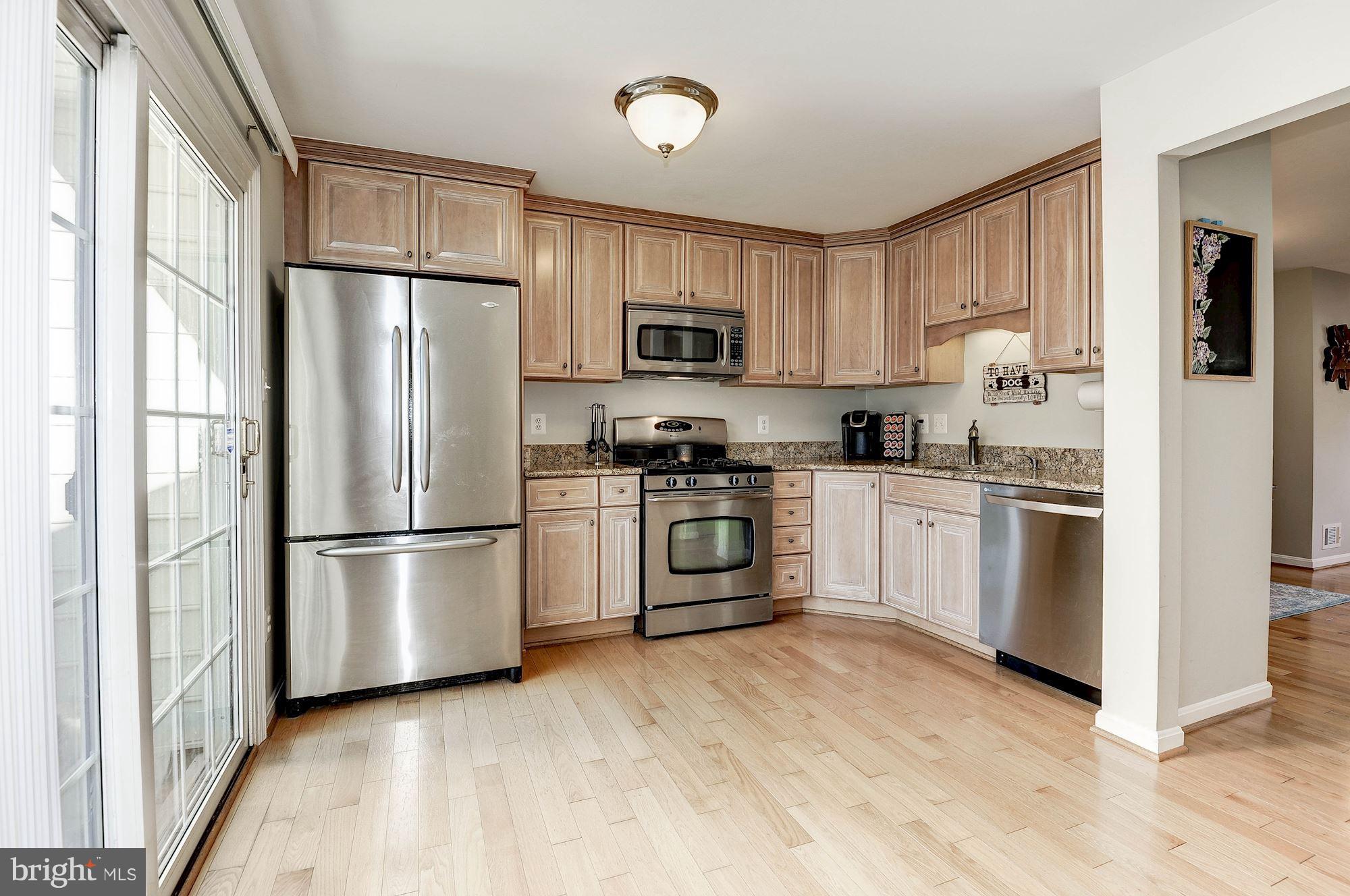 8090 Barcarole Court Springfield, VA 22153 - Photo 22 of 48 Open concept kitchen