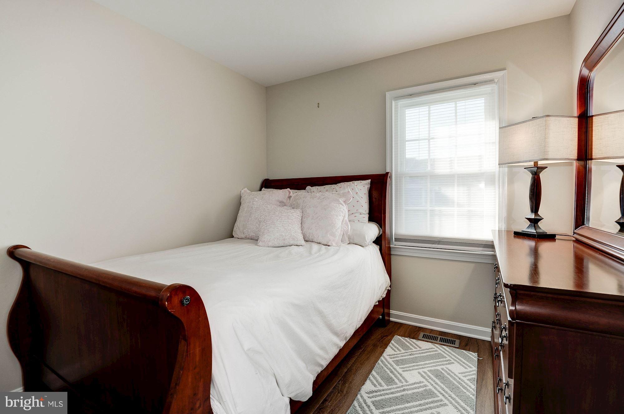 8090 Barcarole Court Springfield, VA 22153 - Photo 37 of 48 2nd bedroom