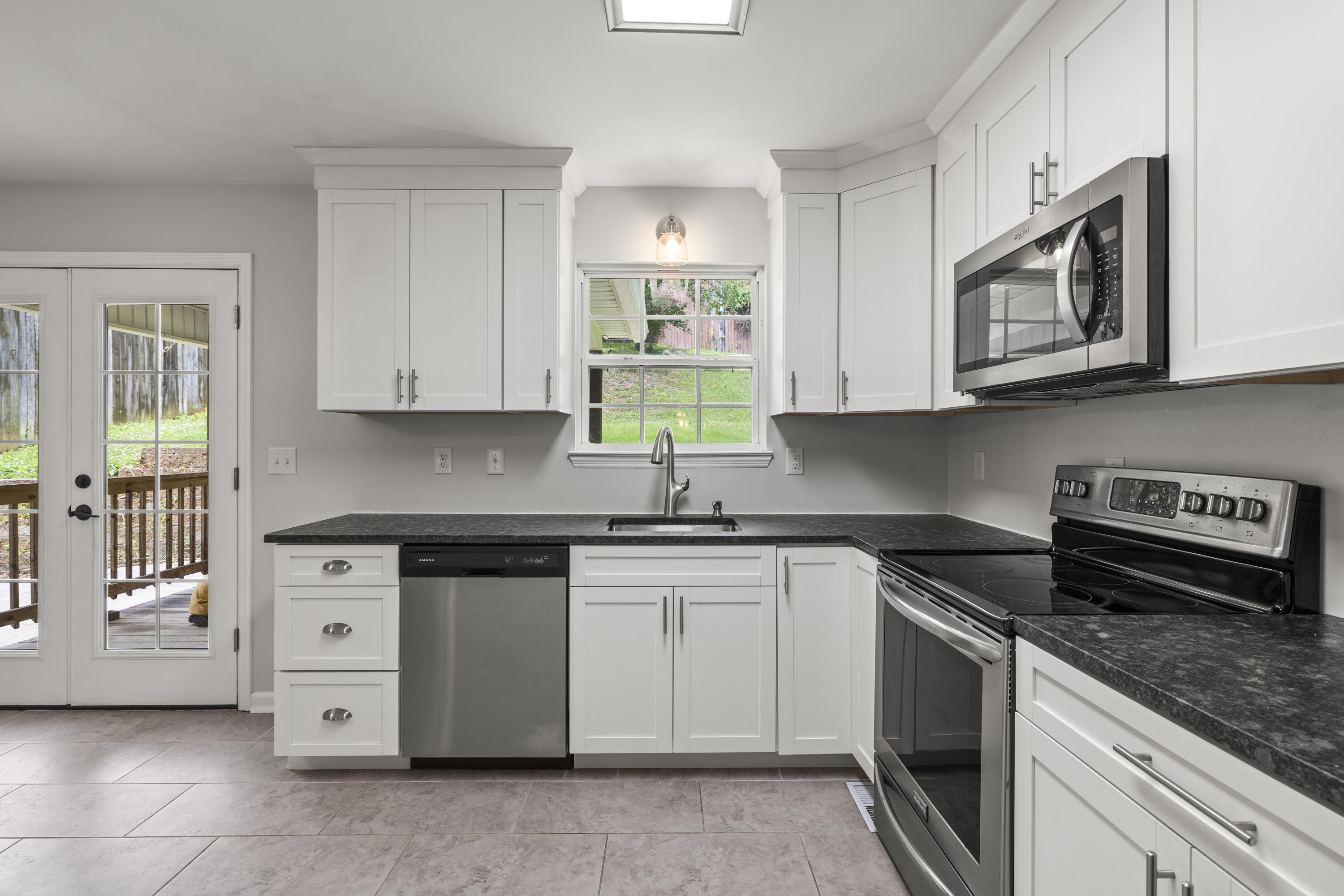 995 Ross Hollow Road Ringgold, GA 30736 - Photo 8 of 32 Kitchen