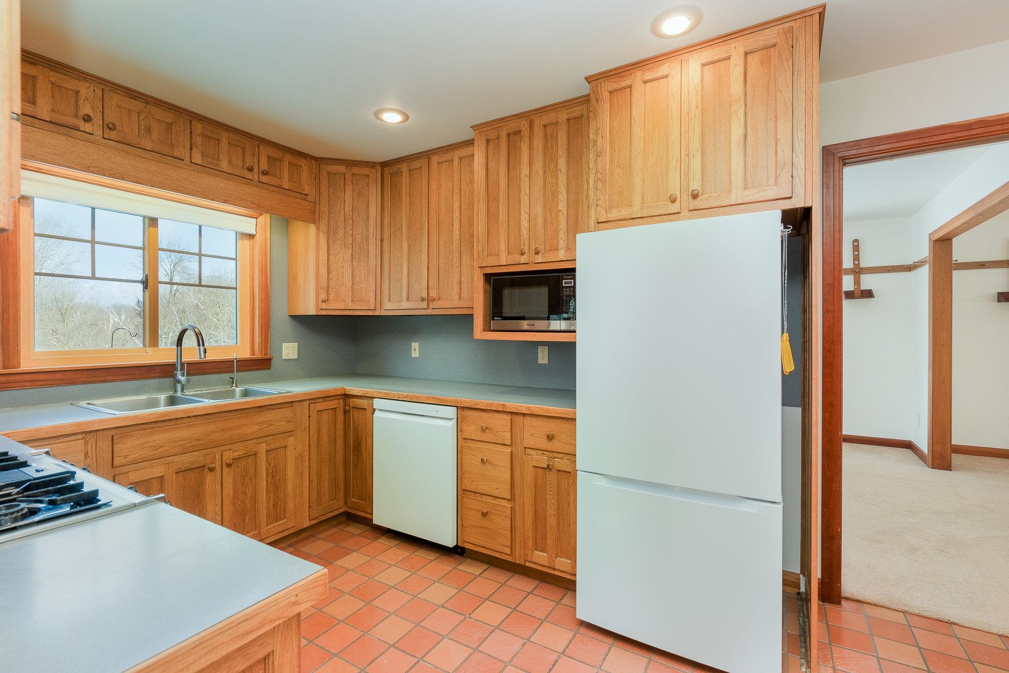 5800 West Pickard Road Weidman, MI 48893 - Photo 12 of 71 1930167-7470b0cb-4c22-4ba0-af57-a0864b865e91.JPG