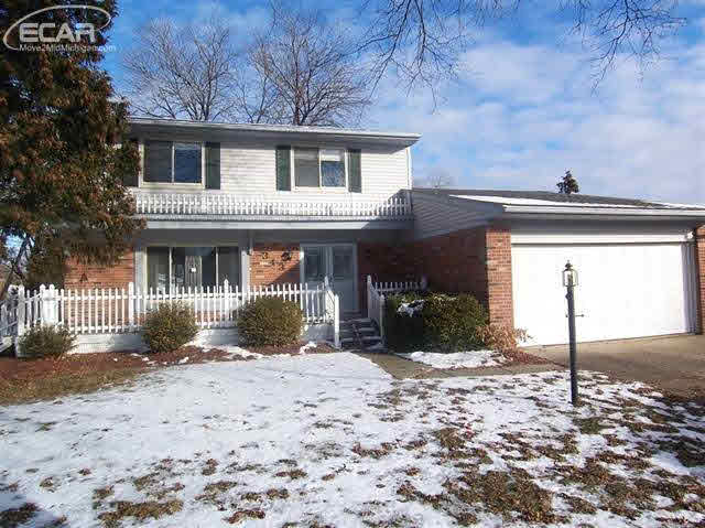 343 Holland Road Flushing, MI 48433 - Photo 1 of 25 21413529.JPG