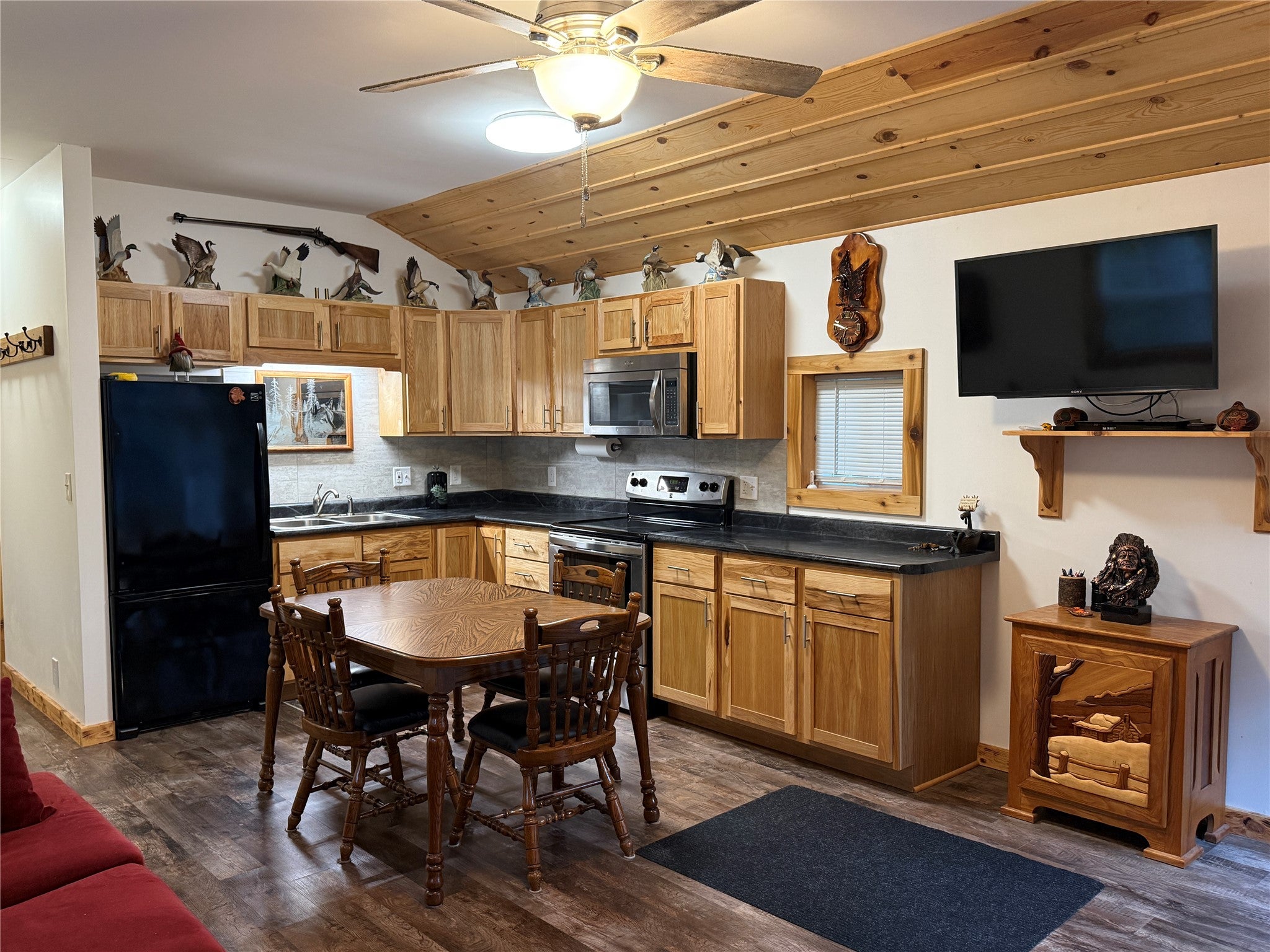 W8560 Oak Ridge Road Black River Falls, WI 54615 - Photo 9 of 29 Gallery Image 9