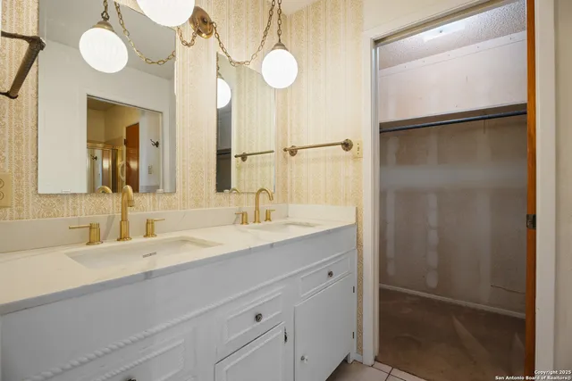 $415,000 | 8535 Norwich Drive, San Antonio, TX 78217