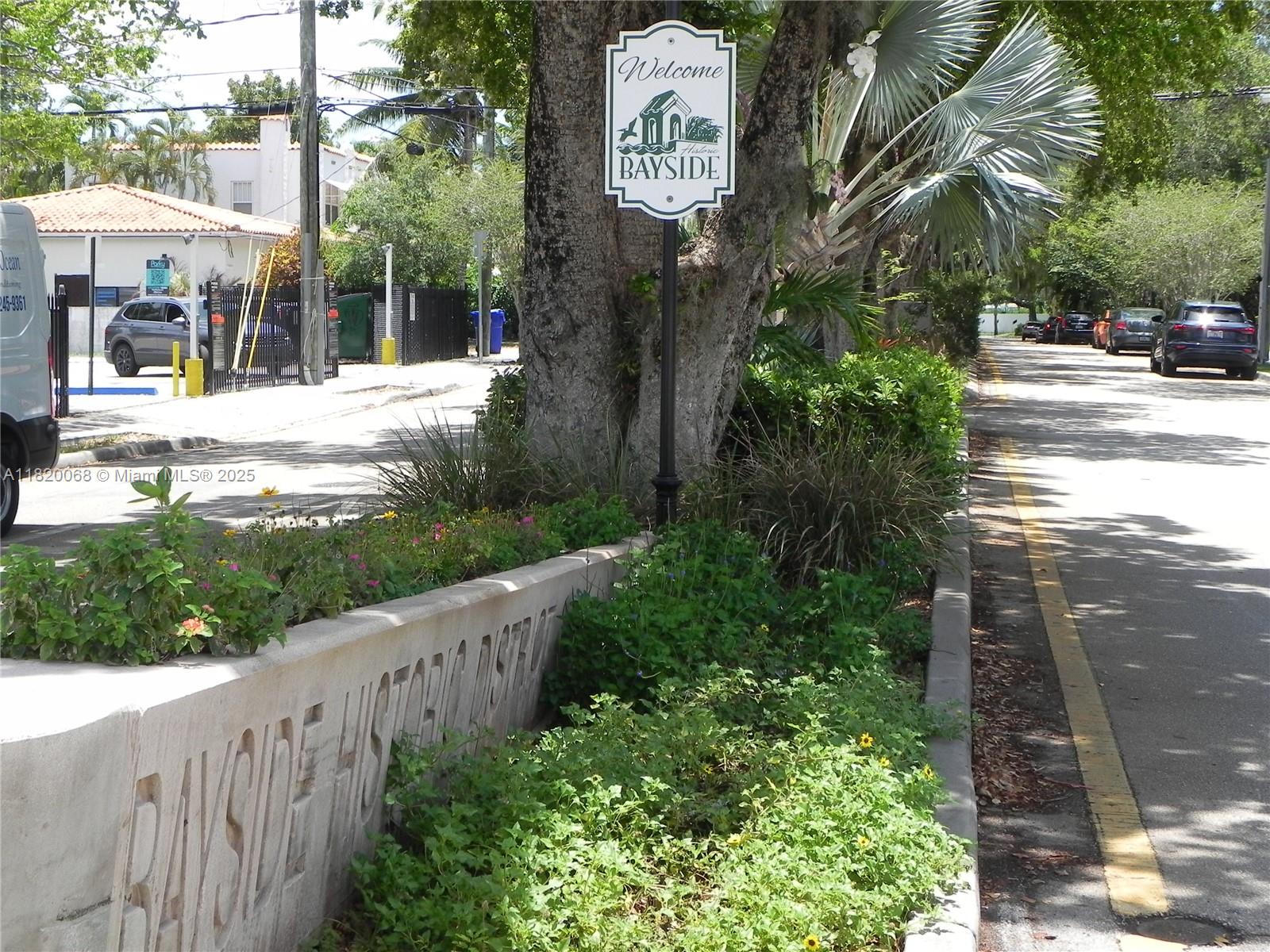 Bayside Miami, FL 33138 - Photo 35 of 44 a backyard of a house with lots of green space