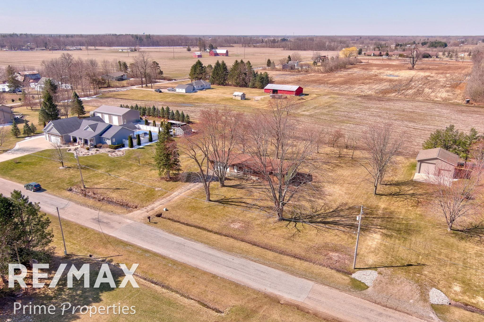 10900 Pagels Road Birch Run, MI 48415 - Photo 36 of 46 50103919-35.JPG