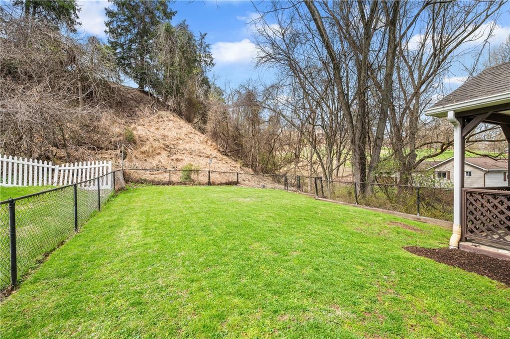 3033 Universal Road Pittsburgh, PA 15235 - Photo 27 of 30
