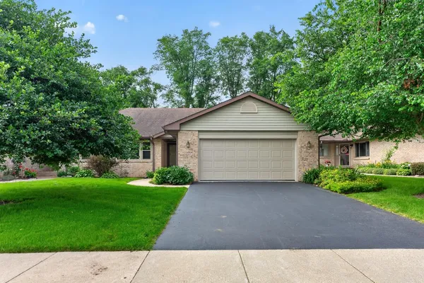 $239,900 | 6207 Carriage Green Way, Rockford, IL 61108