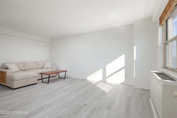 $2,350 | 28 Riverside Avenue, Unit 7D, Red Bank, NJ 07701