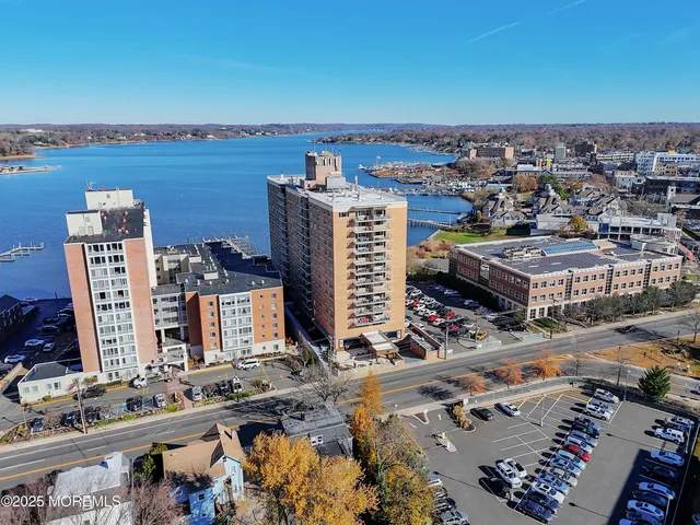 $3,000 | 28 Riverside Avenue, Unit 7D, Red Bank, NJ 07701