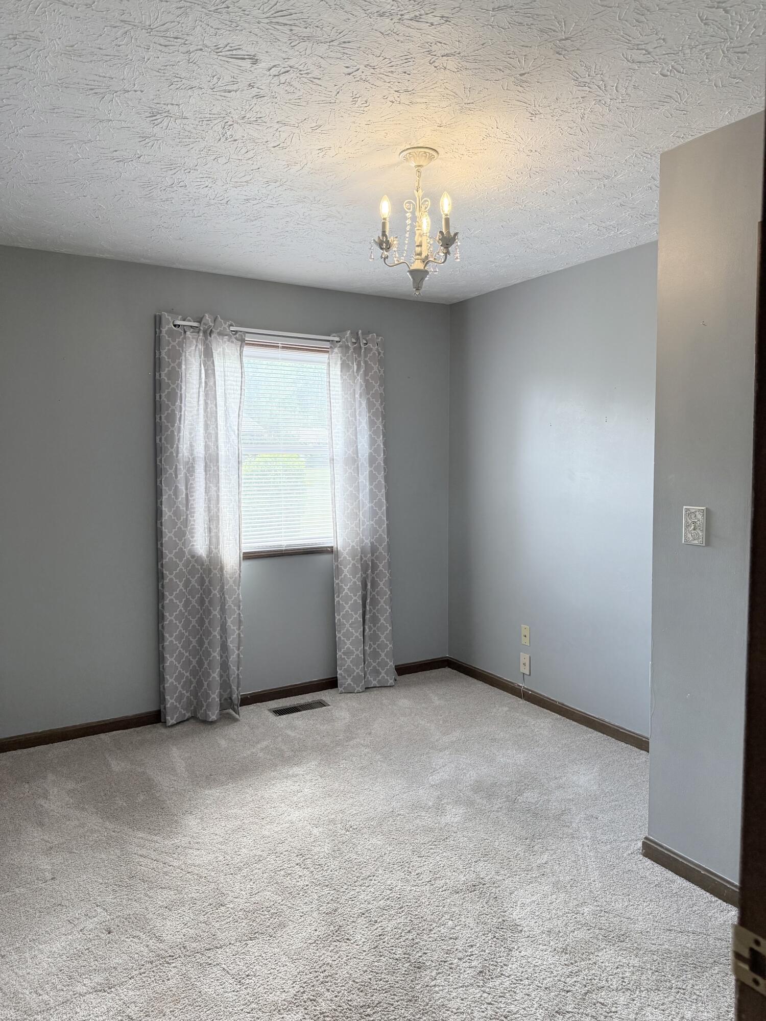 152 Roxanne Street Clearfield, KY 40313 - Photo 12 of 35 IMG_9968