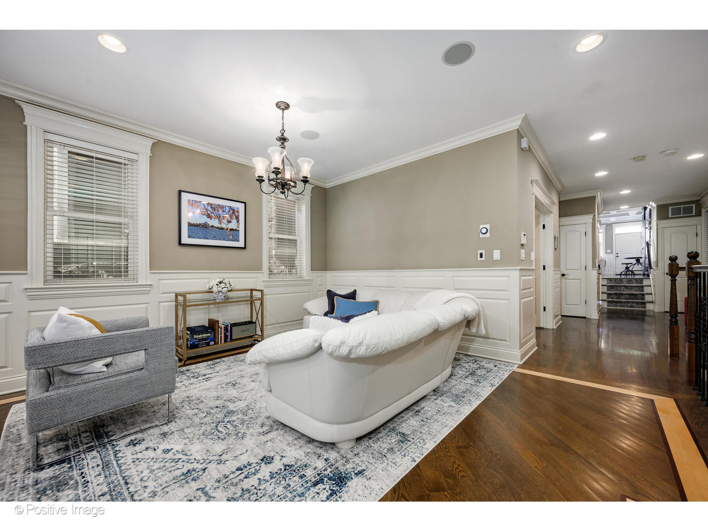 862 West Roscoe Street, Unit 1 Chicago, IL 60657 - Photo 12 of 39