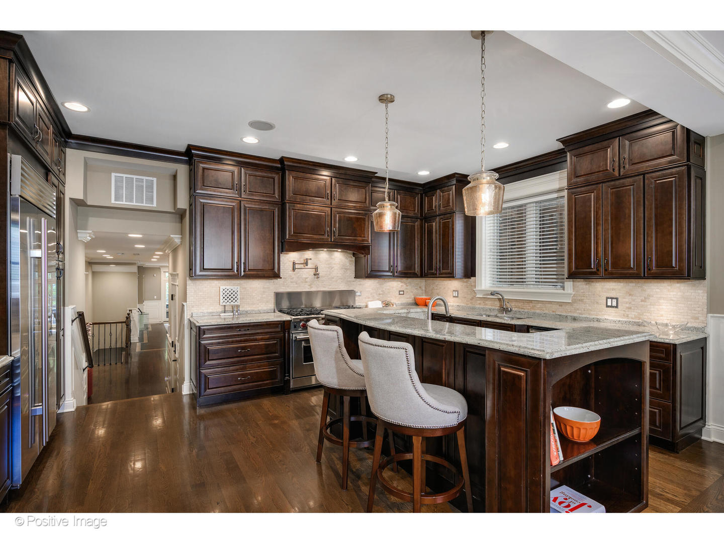 862 West Roscoe Street, Unit 1 Chicago, IL 60657 - Photo 23 of 39