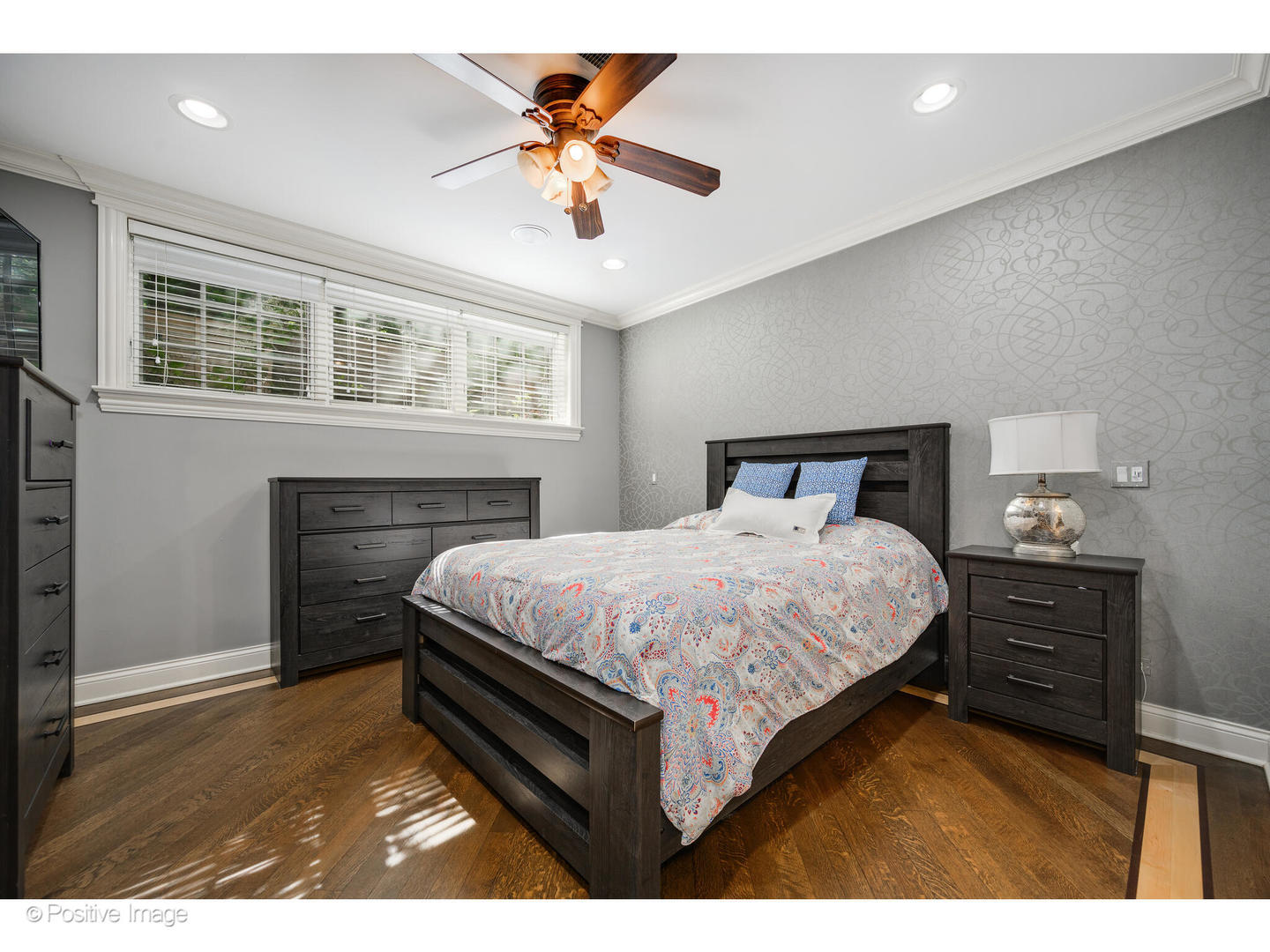 862 West Roscoe Street, Unit 1 Chicago, IL 60657 - Photo 29 of 39