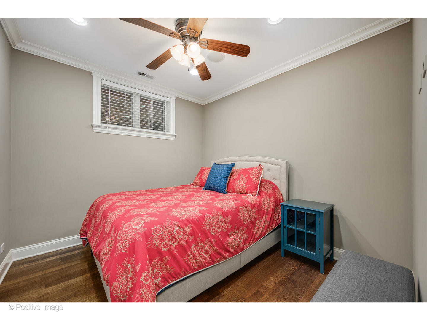 862 West Roscoe Street, Unit 1 Chicago, IL 60657 - Photo 34 of 39