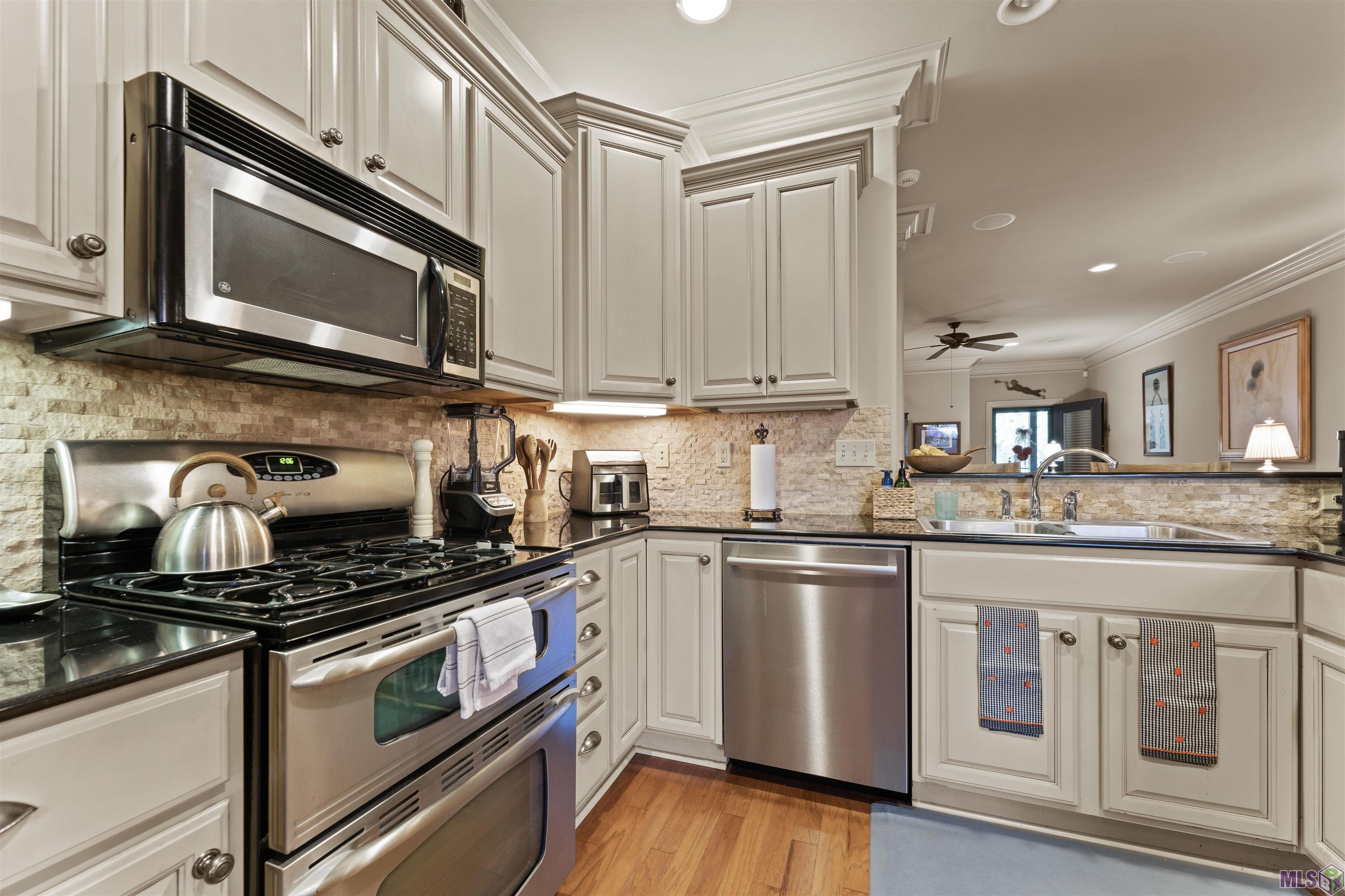 18639 Perkins Road, Unit 47 Prairieville, LA 70769 - Photo 8 of 20 Gallery Image 8