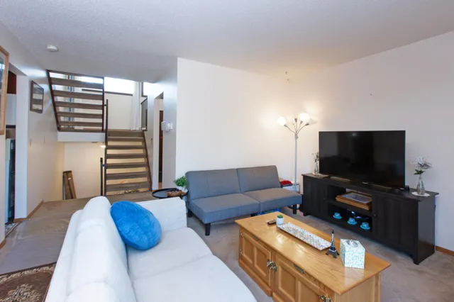 $250,000 | 3778 Grey Dove Lane, Eagan, MN 55122