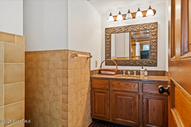 $3,500,000 | 605 North Broadway, Saratoga Springs, NY 12866