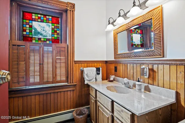 $3,500,000 | 605 North Broadway, Saratoga Springs, NY 12866