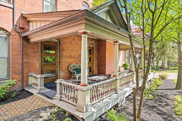 $3,250,000 | 605 North Broadway, Saratoga Springs, NY 12866