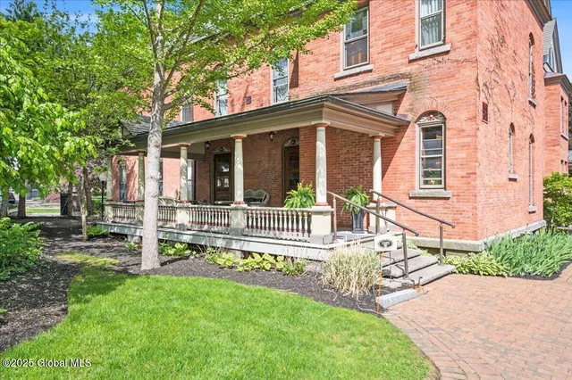 $3,500,000 | 605 North Broadway, Saratoga Springs, NY 12866