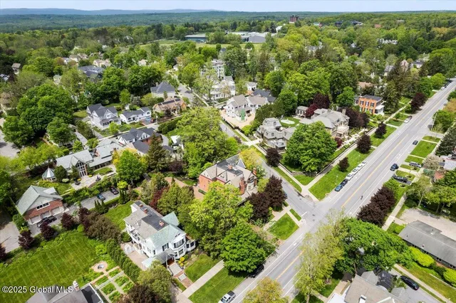 $3,500,000 | 605 North Broadway, Saratoga Springs, NY 12866