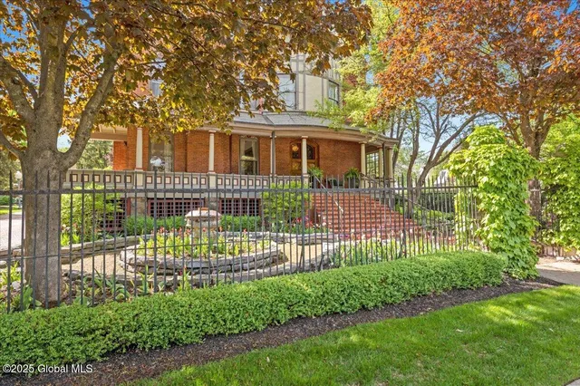 $3,500,000 | 605 North Broadway, Saratoga Springs, NY 12866