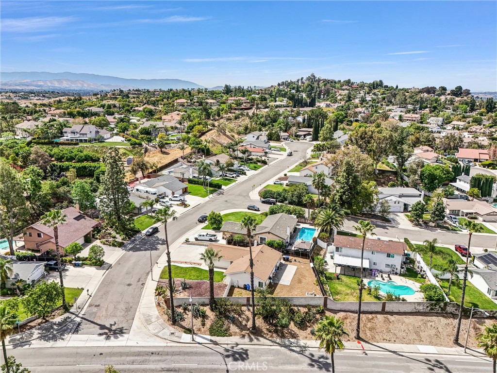2111 Whitestone Drive Riverside, CA 92506 - Photo 45 of 48