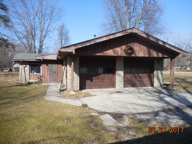 7890 Moorish Road Bridgeport, MI 48722 - Photo 2 of 19