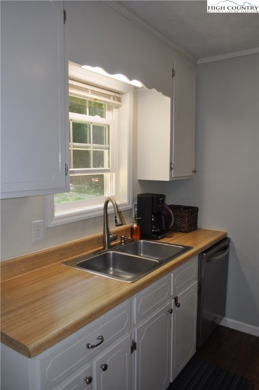 978 Laurel Branch Road Vilas, NC 28692 - Photo 12 of 30 Gallery Image 12