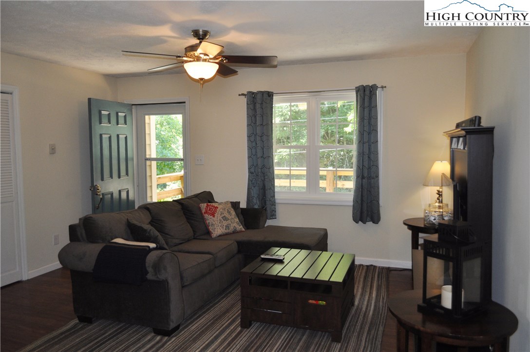 978 Laurel Branch Road Vilas, NC 28692 - Photo 6 of 30 Gallery Image 6