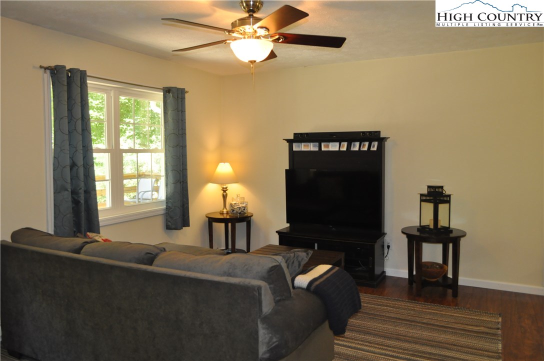 978 Laurel Branch Road Vilas, NC 28692 - Photo 7 of 30 Gallery Image 7