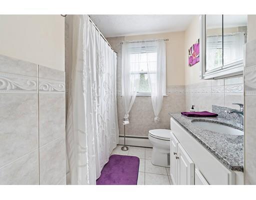 44 Sunflower Road Holbrook, MA 02343 - Photo 8 of 21 Gallery Image 8