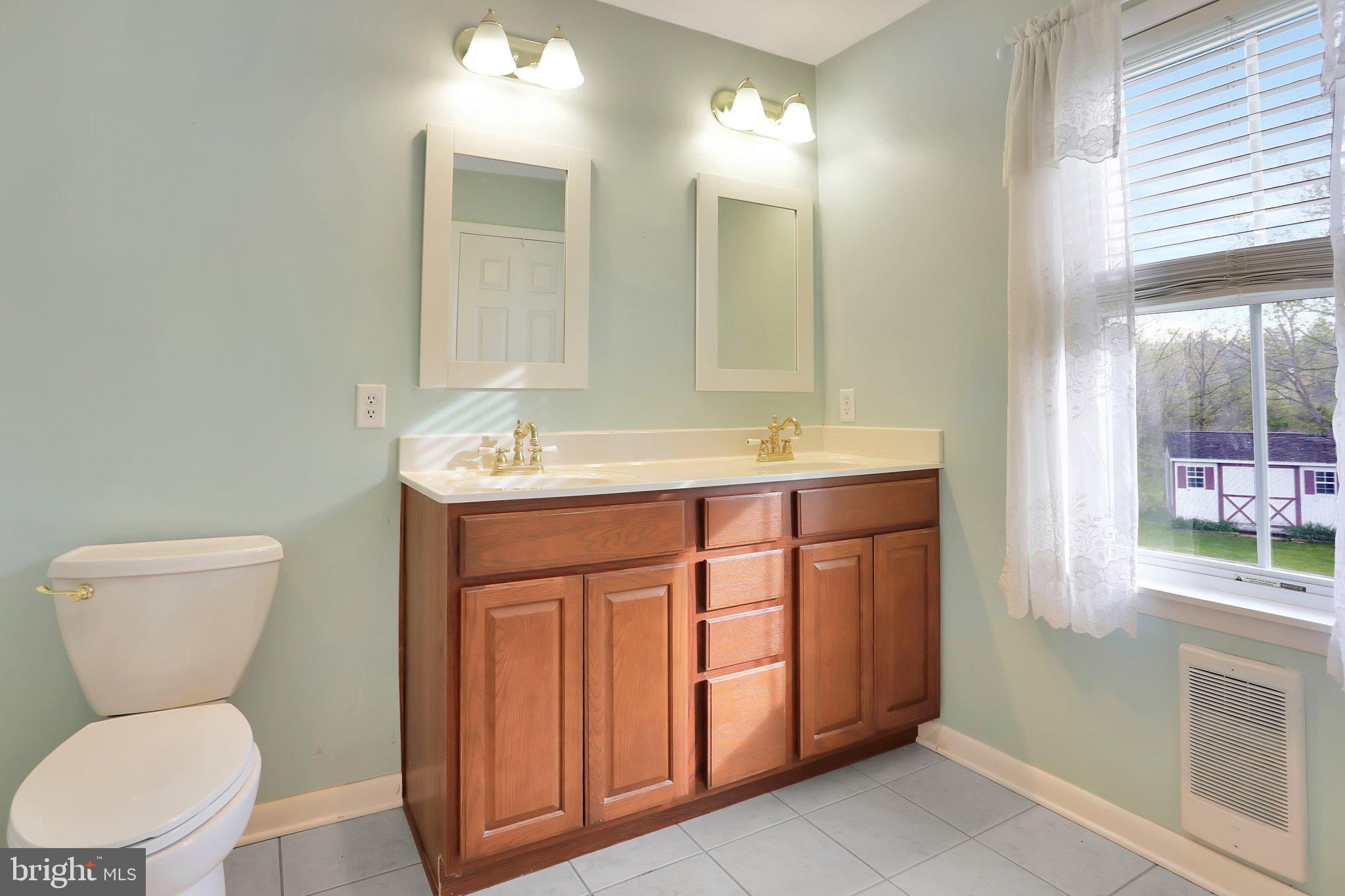 12524 Big Pool Road Clear Spring, MD 21722 - Photo 30 of 41 Master Bath