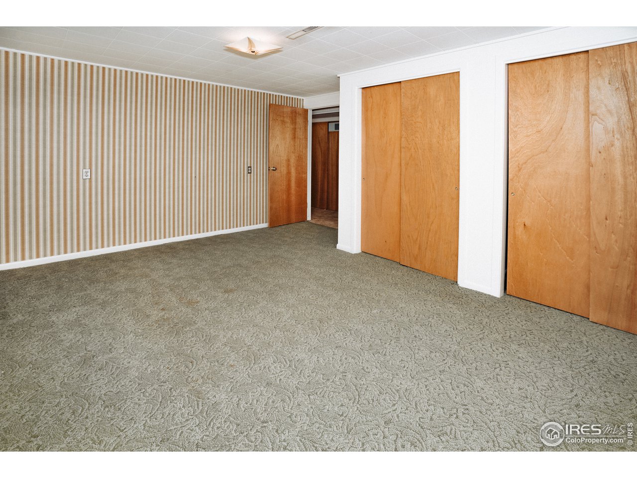 612 Columbia Road Fort Collins, CO 80525 - Photo 24 of 31 Basement bedroom
