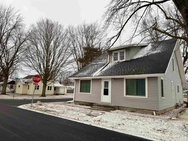 $189,000 | 218 Greenberry Street, Sweetser, IN 46952