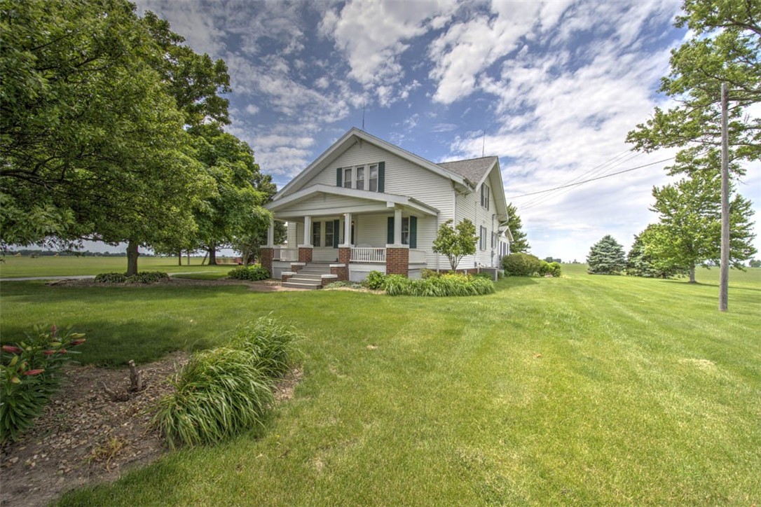 3191 North Bearsdale Road Decatur, IL 62526 - Photo 1 of 47